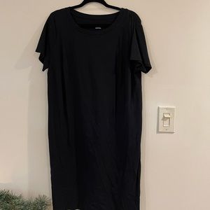 Ava and Viv black dress.